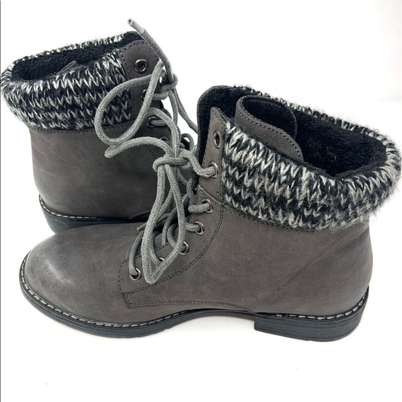 GINA Ankle Boots NWOT - Picture 2 of 7